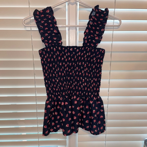 ⚡️RUFFLE FLOWER TOP⚡️ - Picture 1 of 1